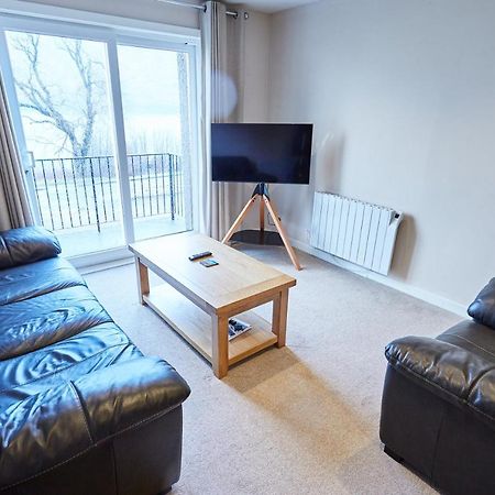 Etive, Beautiful Lochside Apartment With Balcony Fort William Exteriör bild