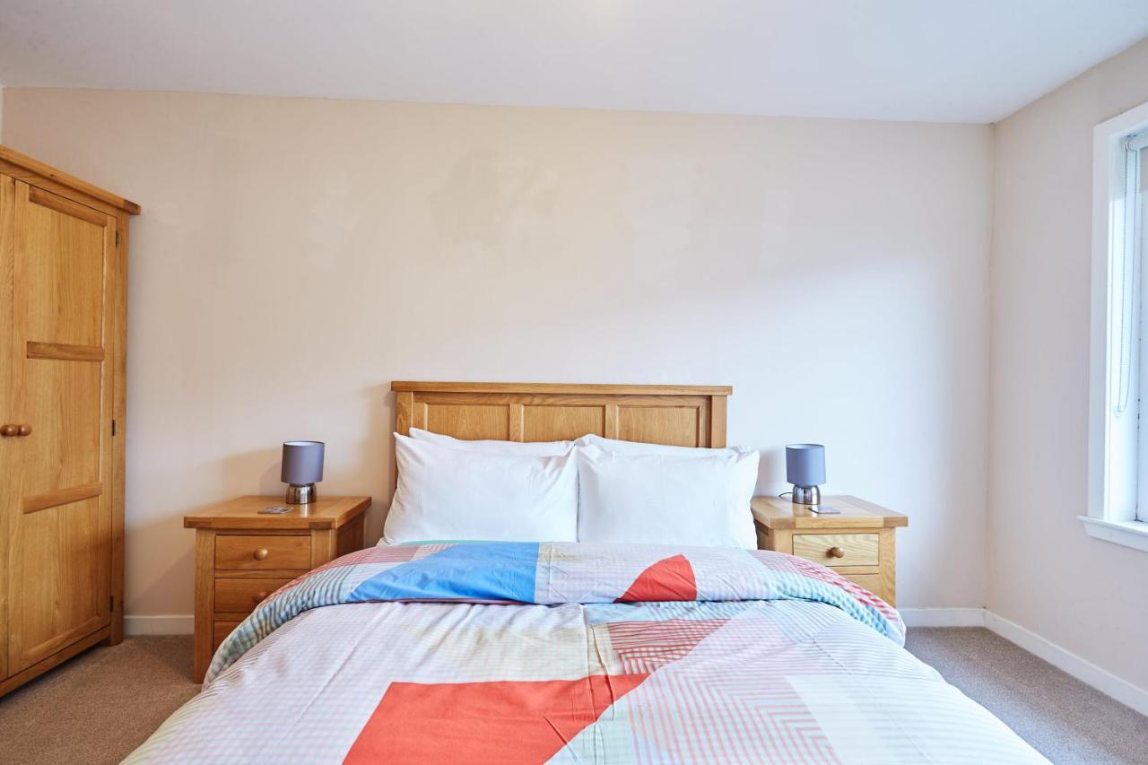 Etive, Beautiful Lochside Apartment With Balcony Fort William Exteriör bild
