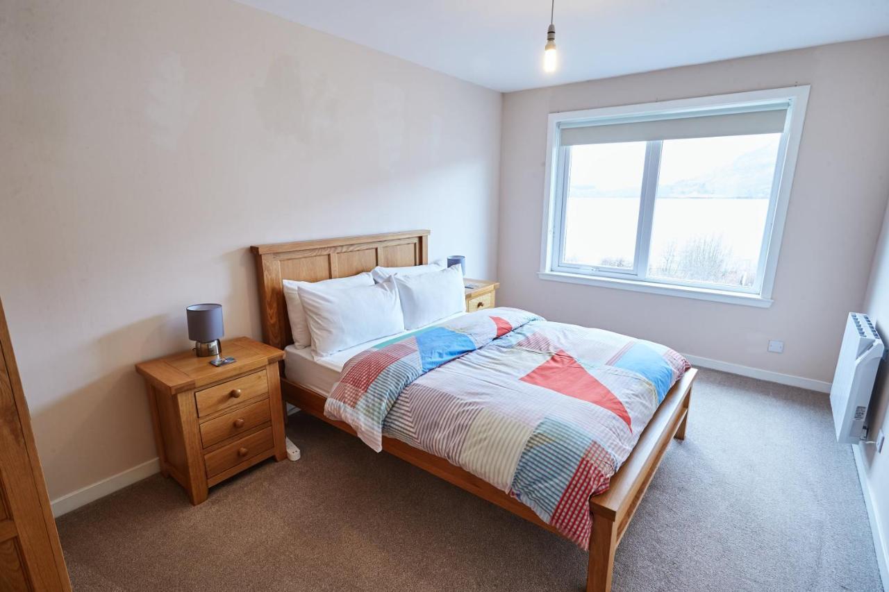 Etive, Beautiful Lochside Apartment With Balcony Fort William Exteriör bild