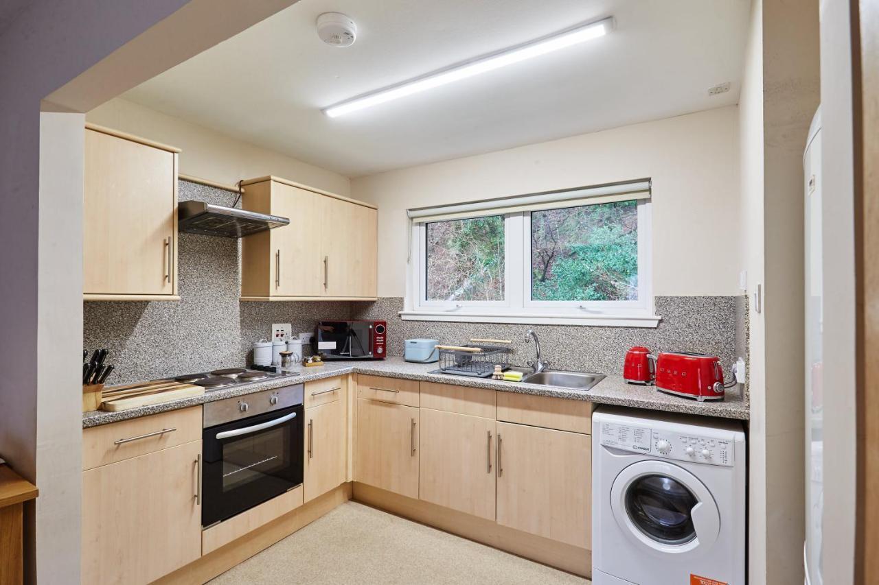 Etive, Beautiful Lochside Apartment With Balcony Fort William Exteriör bild